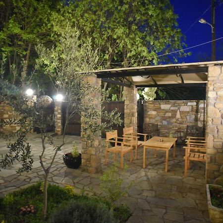 Santa Marina Guesthouse Káto Loutrákion 外观 照片