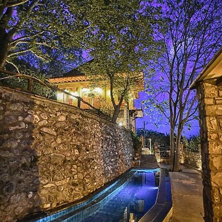 Santa Marina Guesthouse Káto Loutrákion 外观 照片
