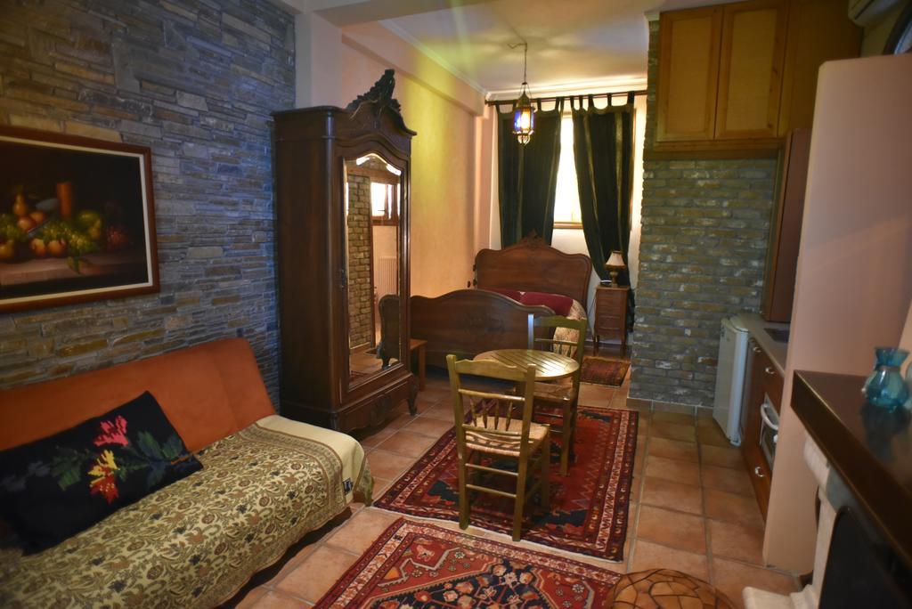 Santa Marina Guesthouse Káto Loutrákion 外观 照片