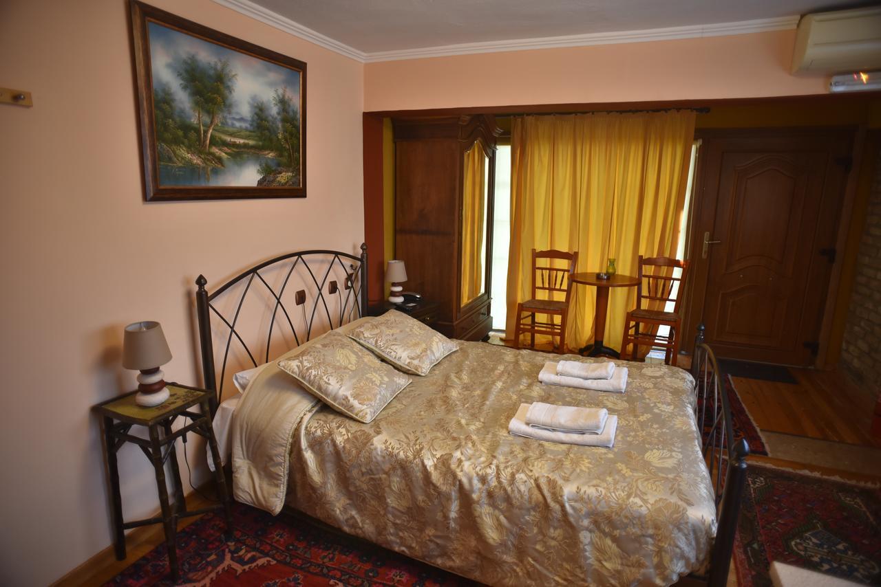 Santa Marina Guesthouse Káto Loutrákion 外观 照片