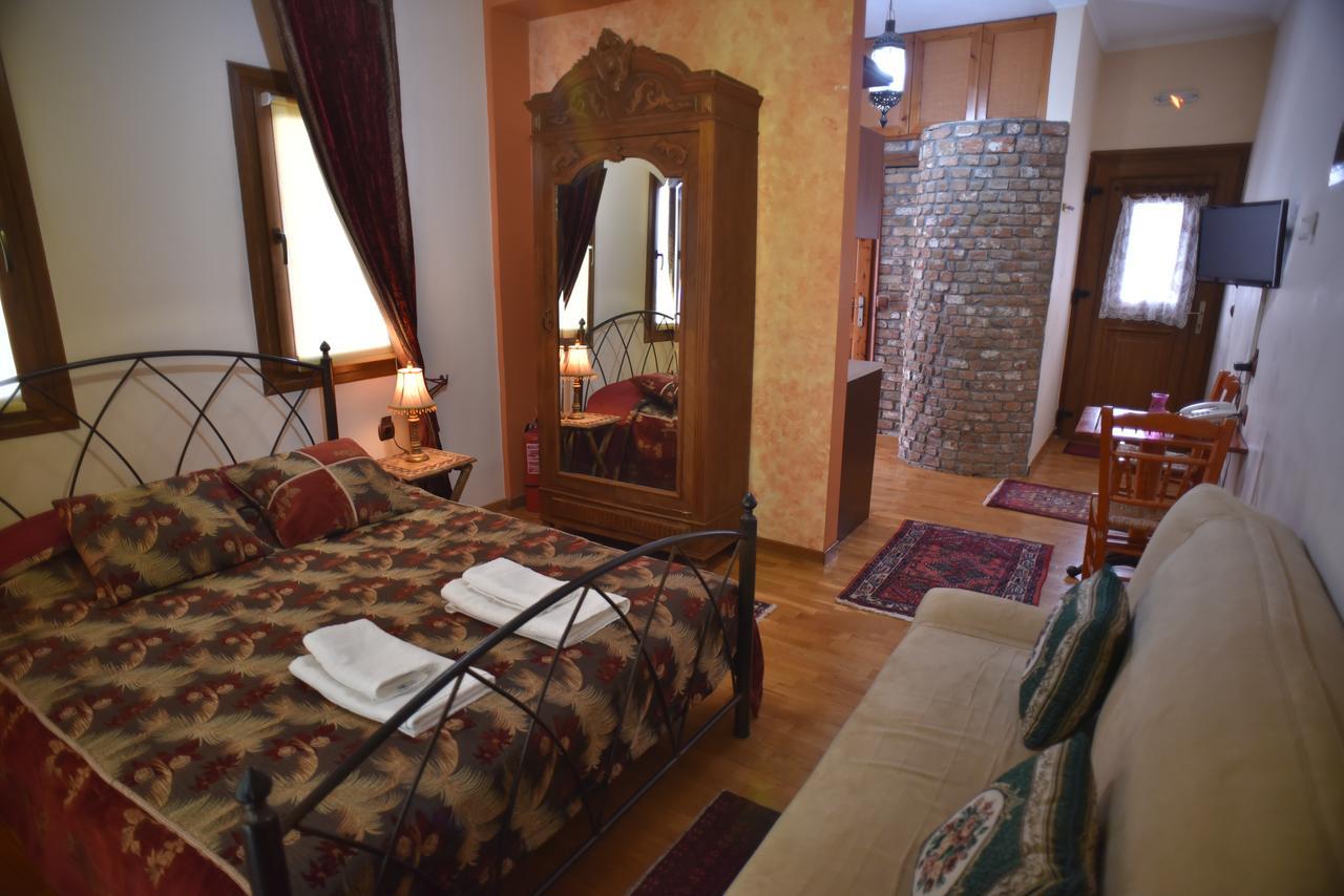 Santa Marina Guesthouse Káto Loutrákion 外观 照片