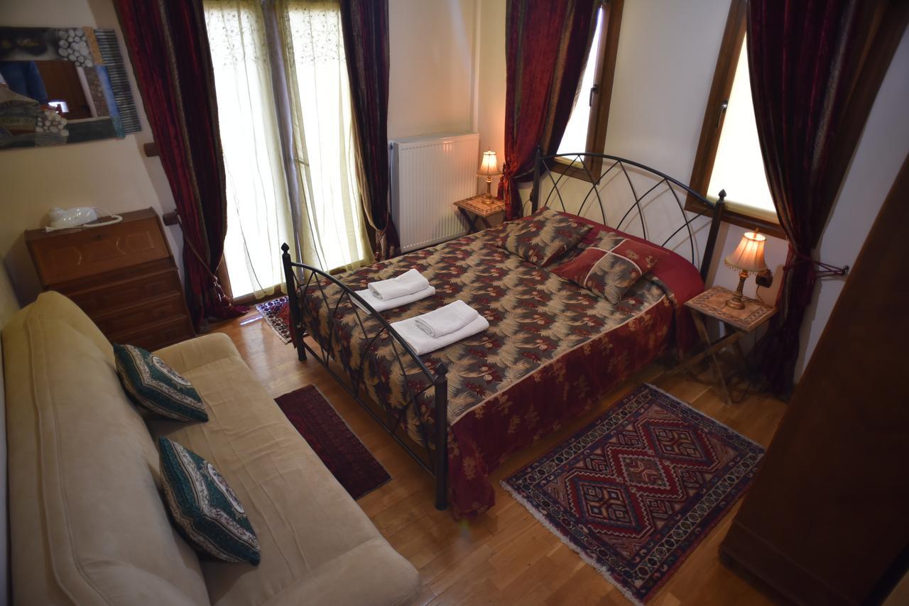 Santa Marina Guesthouse Káto Loutrákion 外观 照片