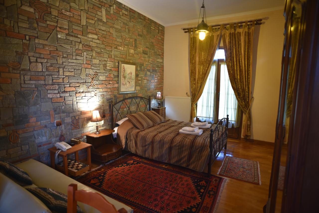 Santa Marina Guesthouse Káto Loutrákion 外观 照片