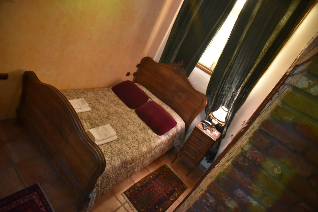 Santa Marina Guesthouse Káto Loutrákion 外观 照片