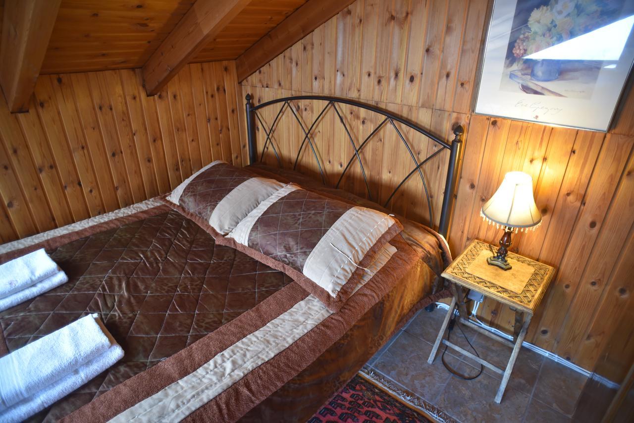 Santa Marina Guesthouse Káto Loutrákion 外观 照片