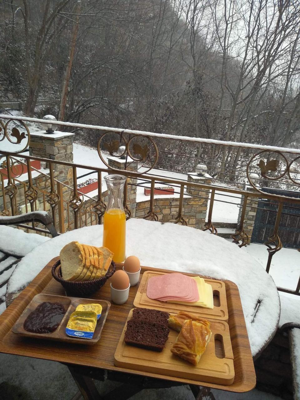 Santa Marina Guesthouse Káto Loutrákion 外观 照片