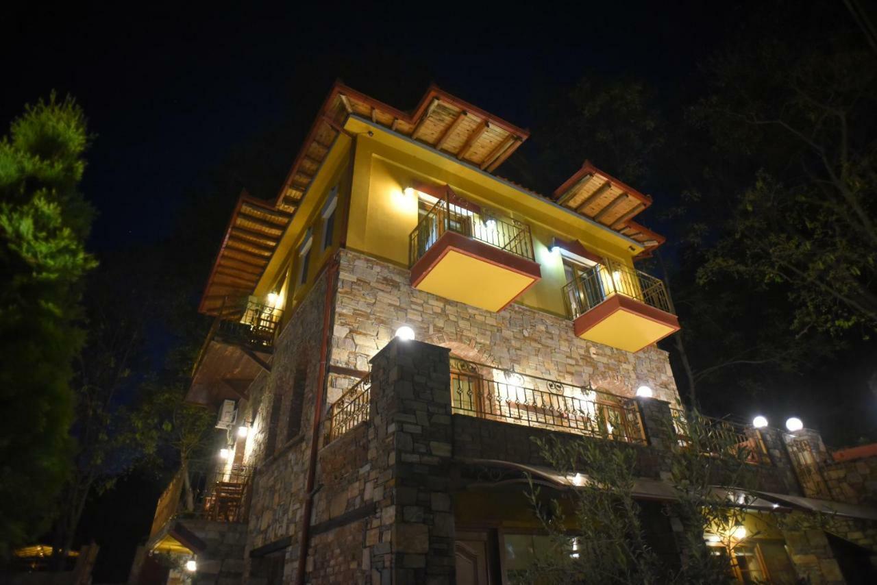 Santa Marina Guesthouse Káto Loutrákion 外观 照片