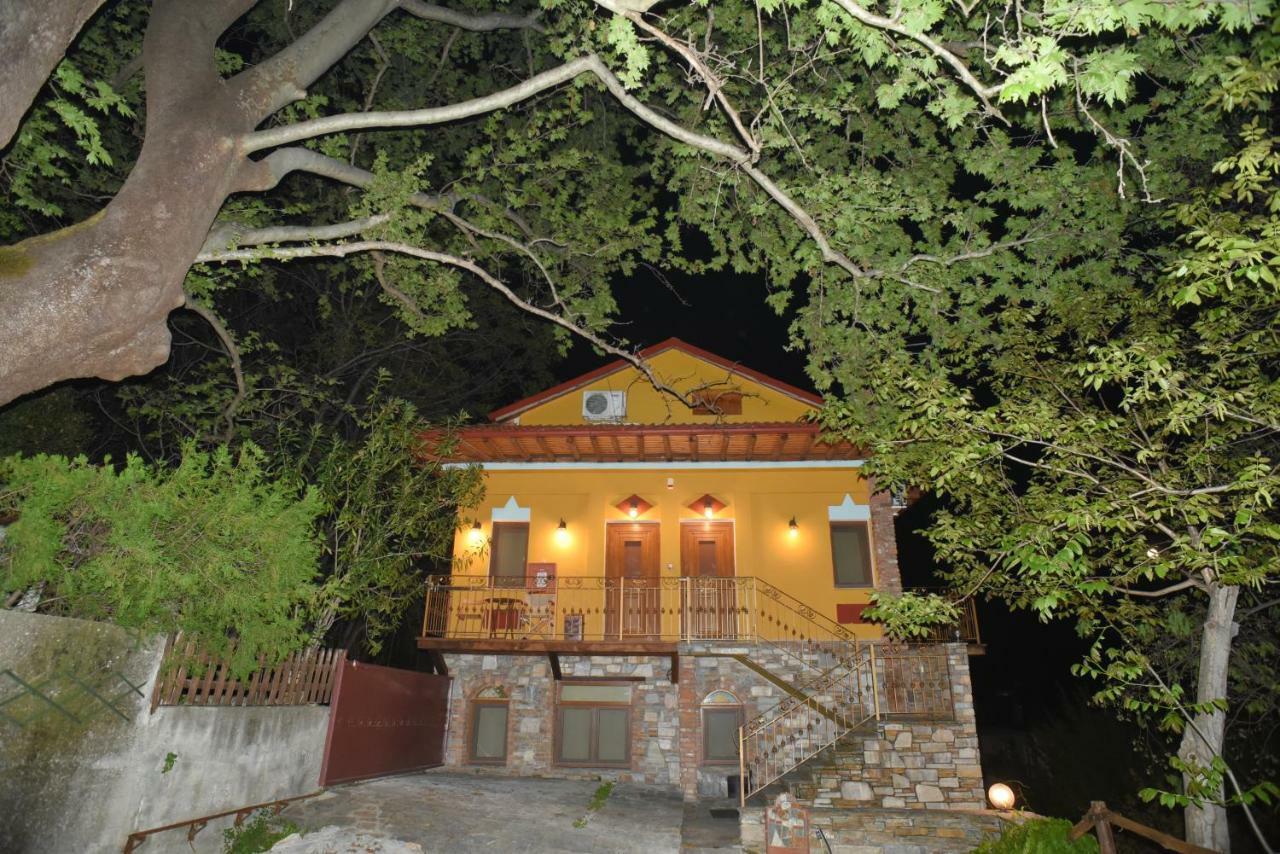 Santa Marina Guesthouse Káto Loutrákion 外观 照片