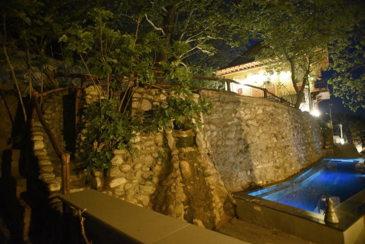 Santa Marina Guesthouse Káto Loutrákion 外观 照片