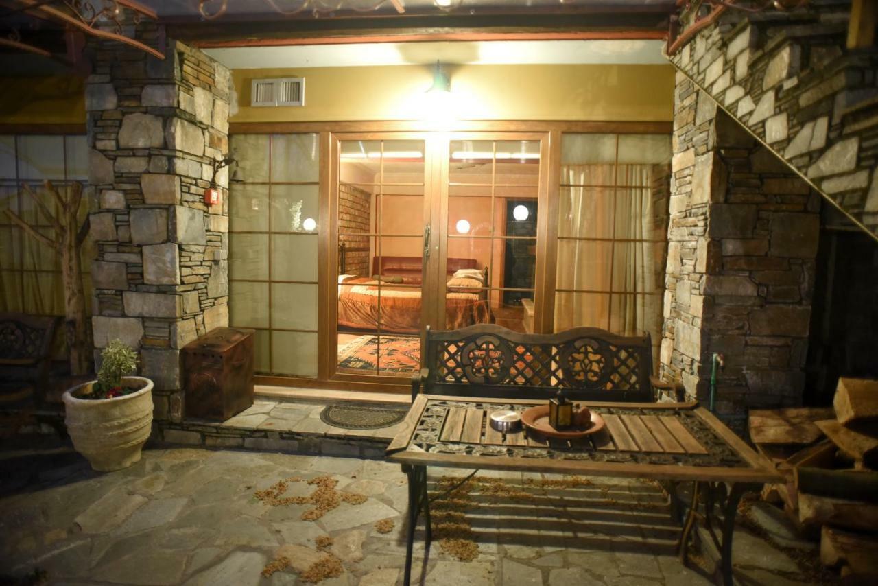 Santa Marina Guesthouse Káto Loutrákion 外观 照片