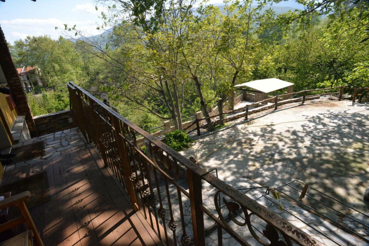 Santa Marina Guesthouse Káto Loutrákion 外观 照片