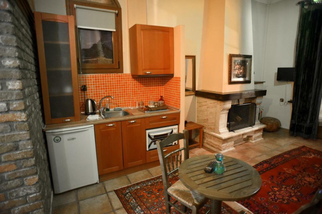 Santa Marina Guesthouse Káto Loutrákion 外观 照片