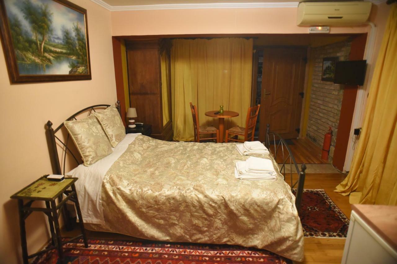 Santa Marina Guesthouse Káto Loutrákion 外观 照片