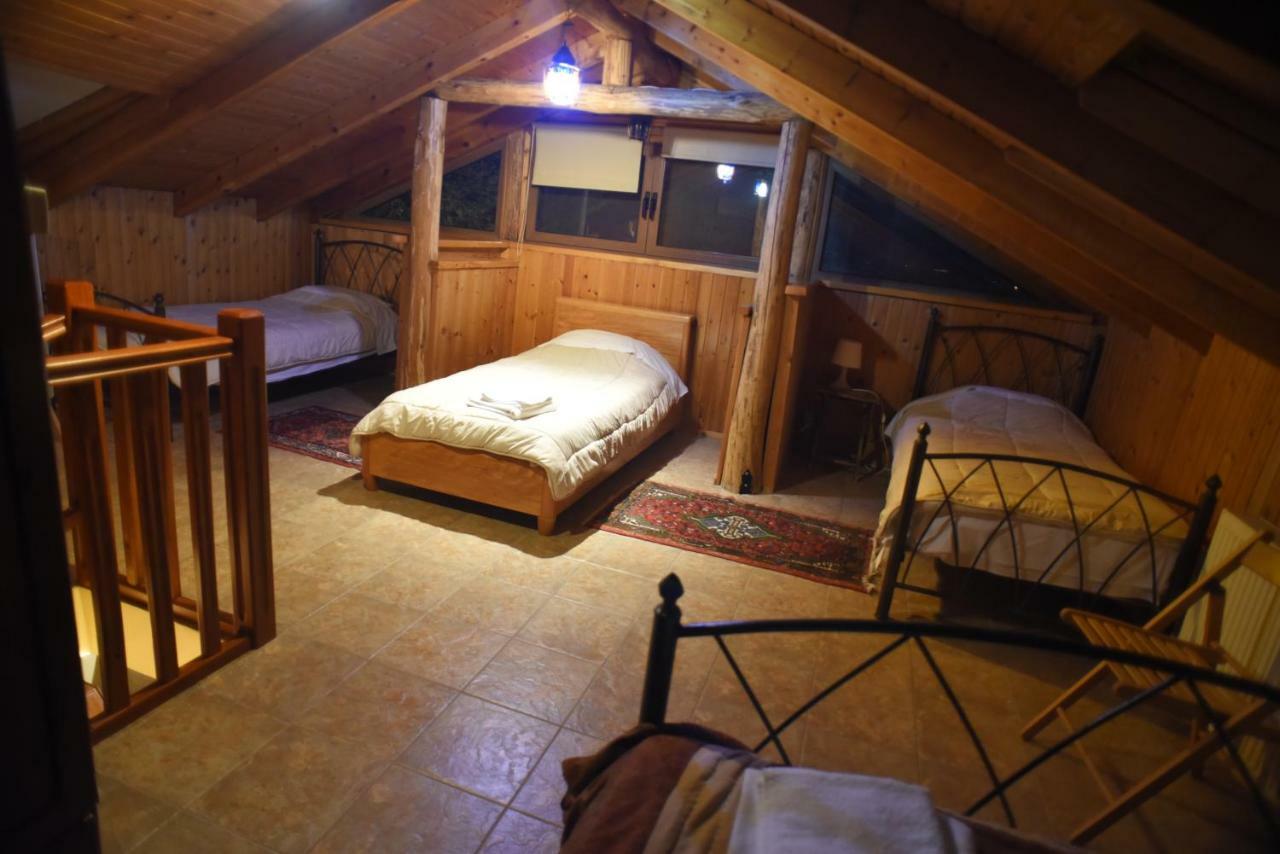Santa Marina Guesthouse Káto Loutrákion 外观 照片