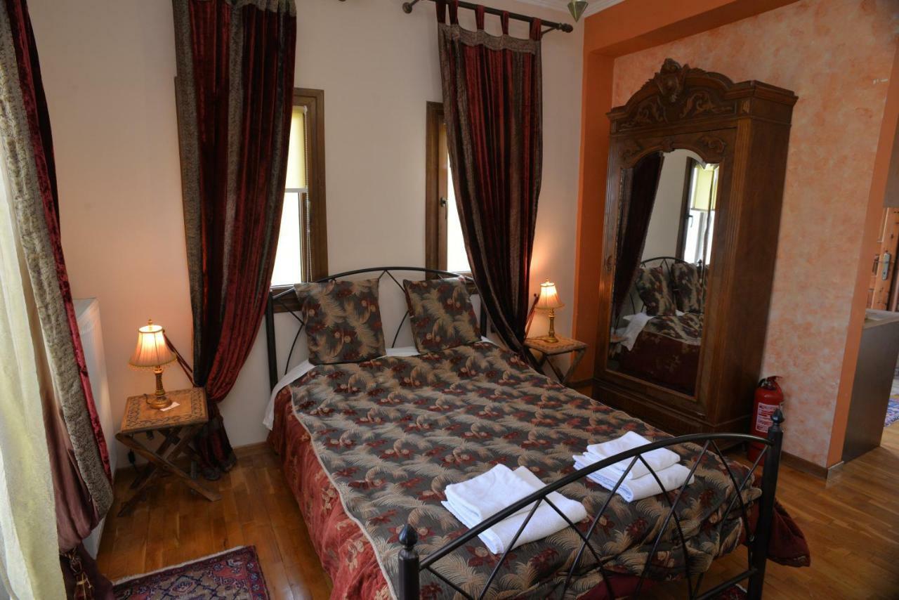 Santa Marina Guesthouse Káto Loutrákion 外观 照片