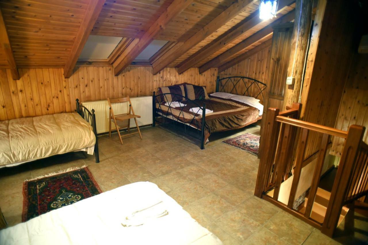 Santa Marina Guesthouse Káto Loutrákion 外观 照片